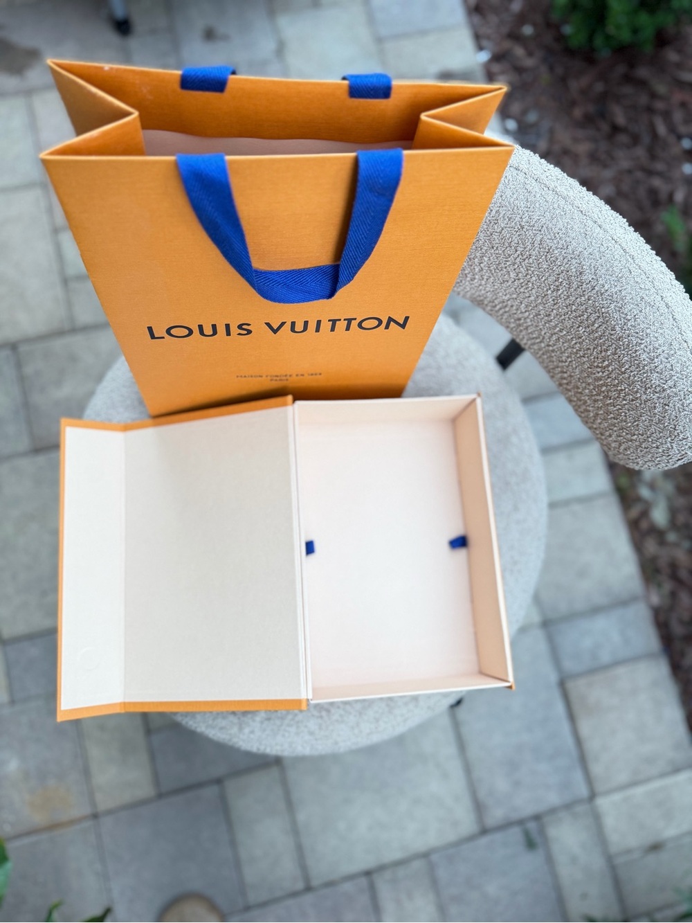 Louis Vuitton Gift Bag Medium